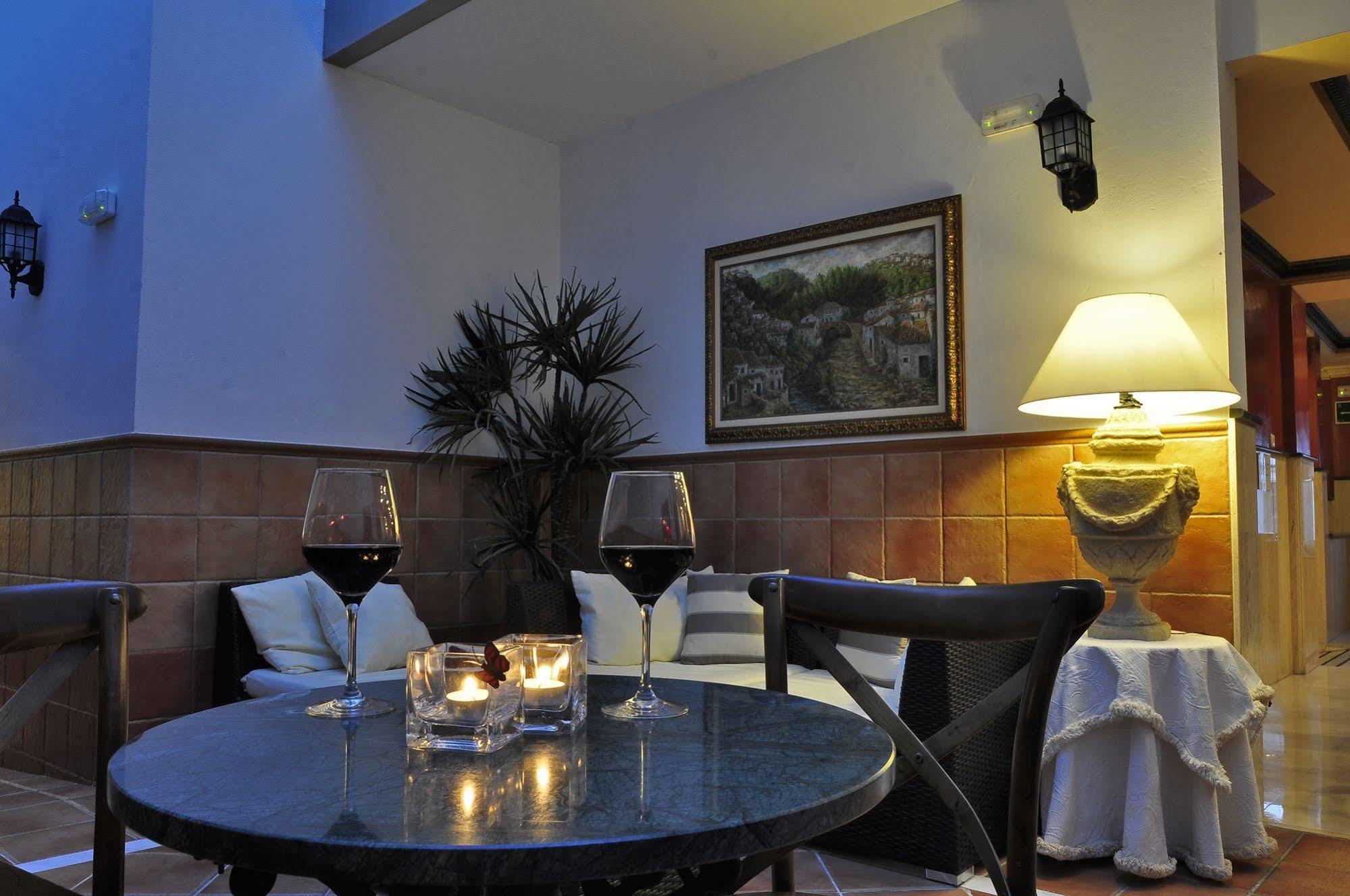 Hotel & Spa Plaza أرياتي المظهر الخارجي الصورة