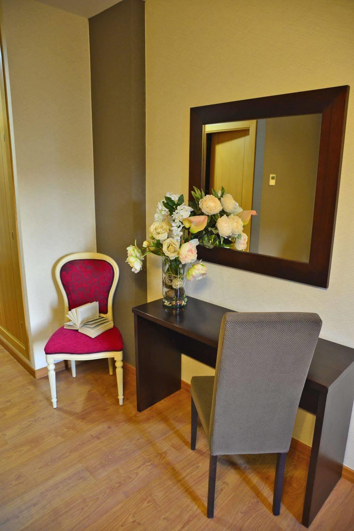 Hotel & Spa Plaza أرياتي المظهر الخارجي الصورة