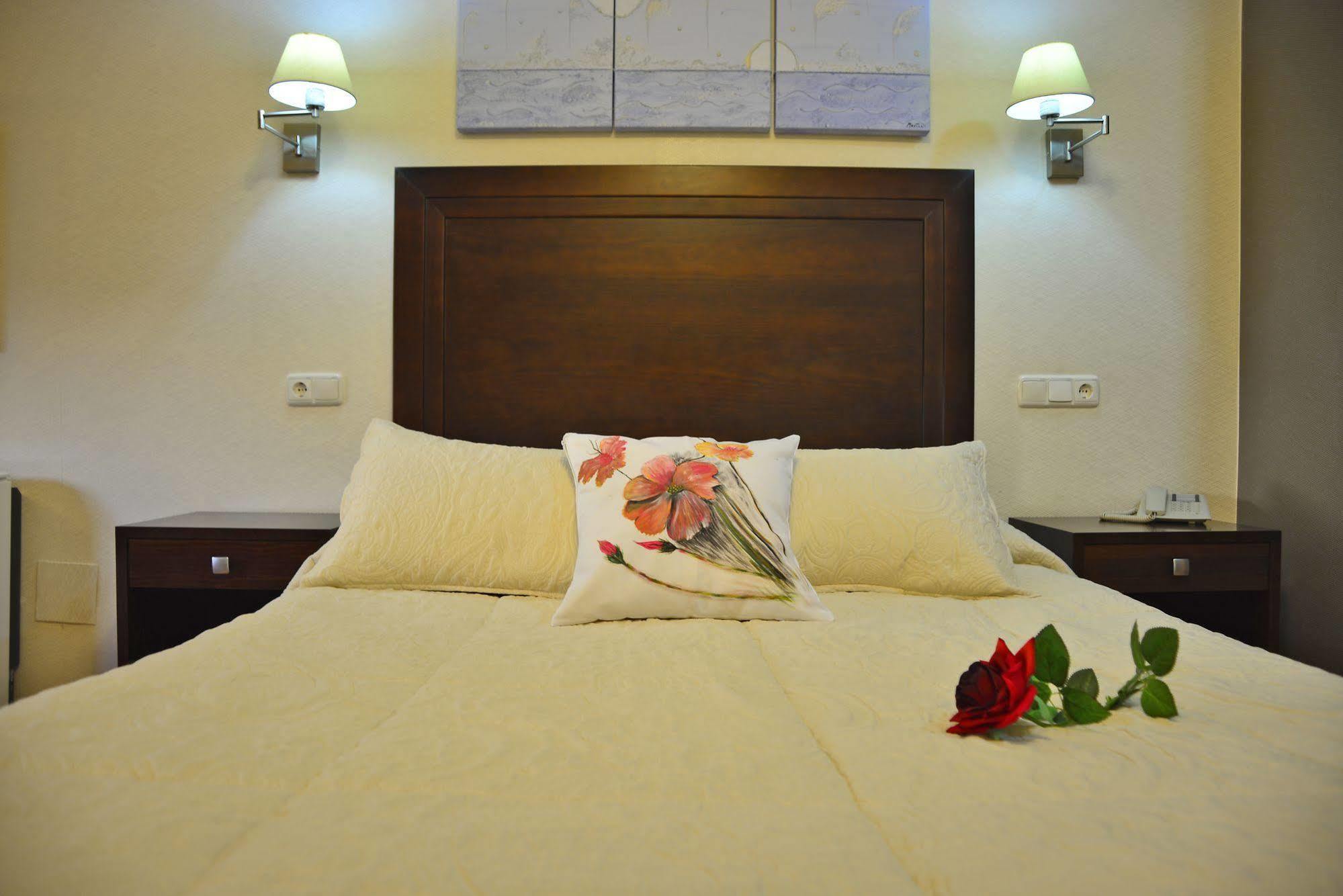 Hotel & Spa Plaza أرياتي المظهر الخارجي الصورة